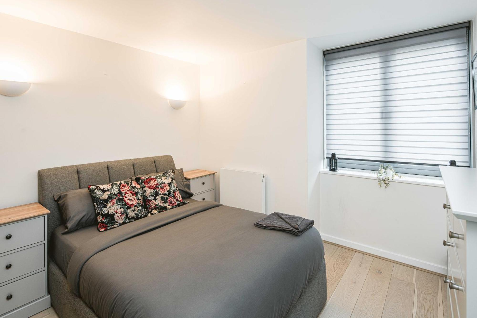 Beautiful Penthouse Apartment With Private Terrace In Greenwich Peninsula لندن المظهر الخارجي الصورة